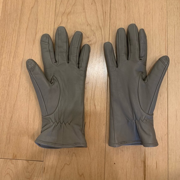 Pair of genuine leather grey gloves - Picture 2 of 5